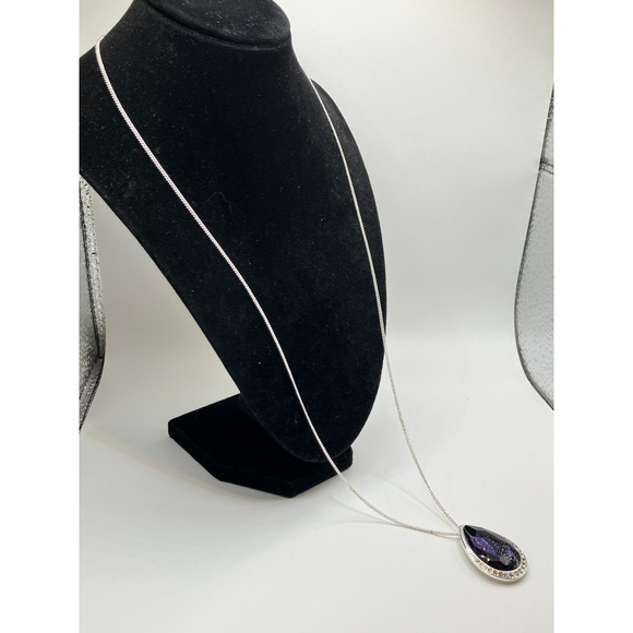 NWT Purple Crystal Teardrop with Rhinestones Silver-Tone Chain Necklace! - Picture 4 of 8